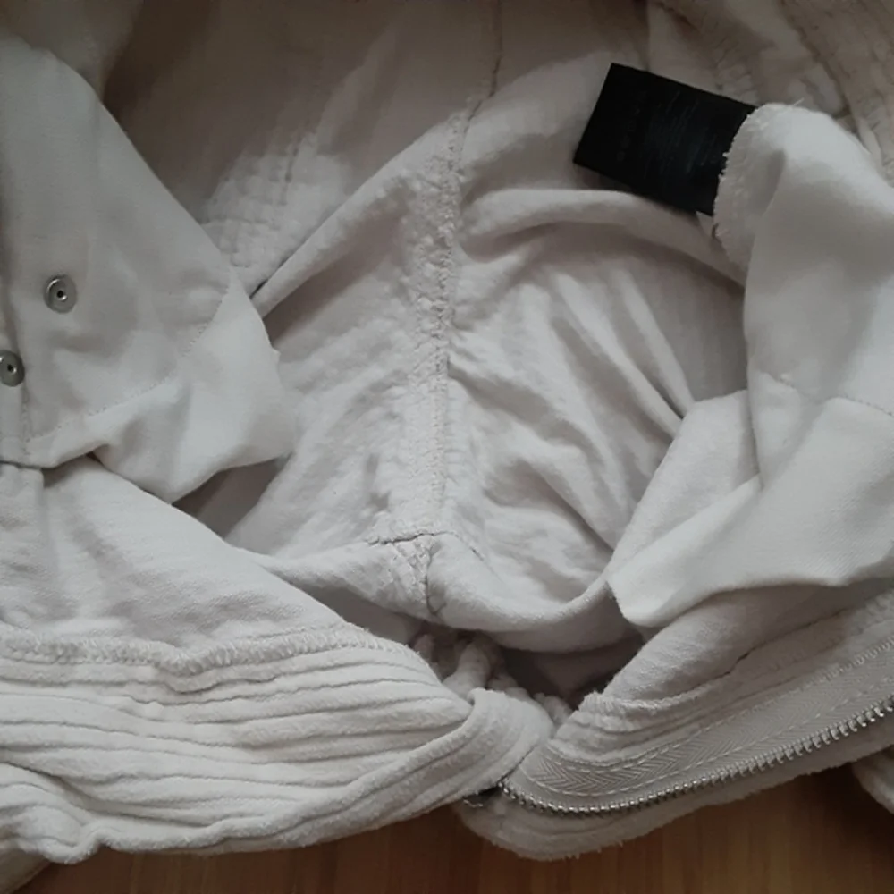 Urban Outfitters,BDG High-rise Baggy corduroy pants,28 - Picture 13 of 16